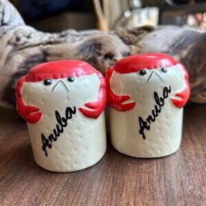Vintage  AGIFTCORP 2.5 inches tall crab salt and pepper shakers
